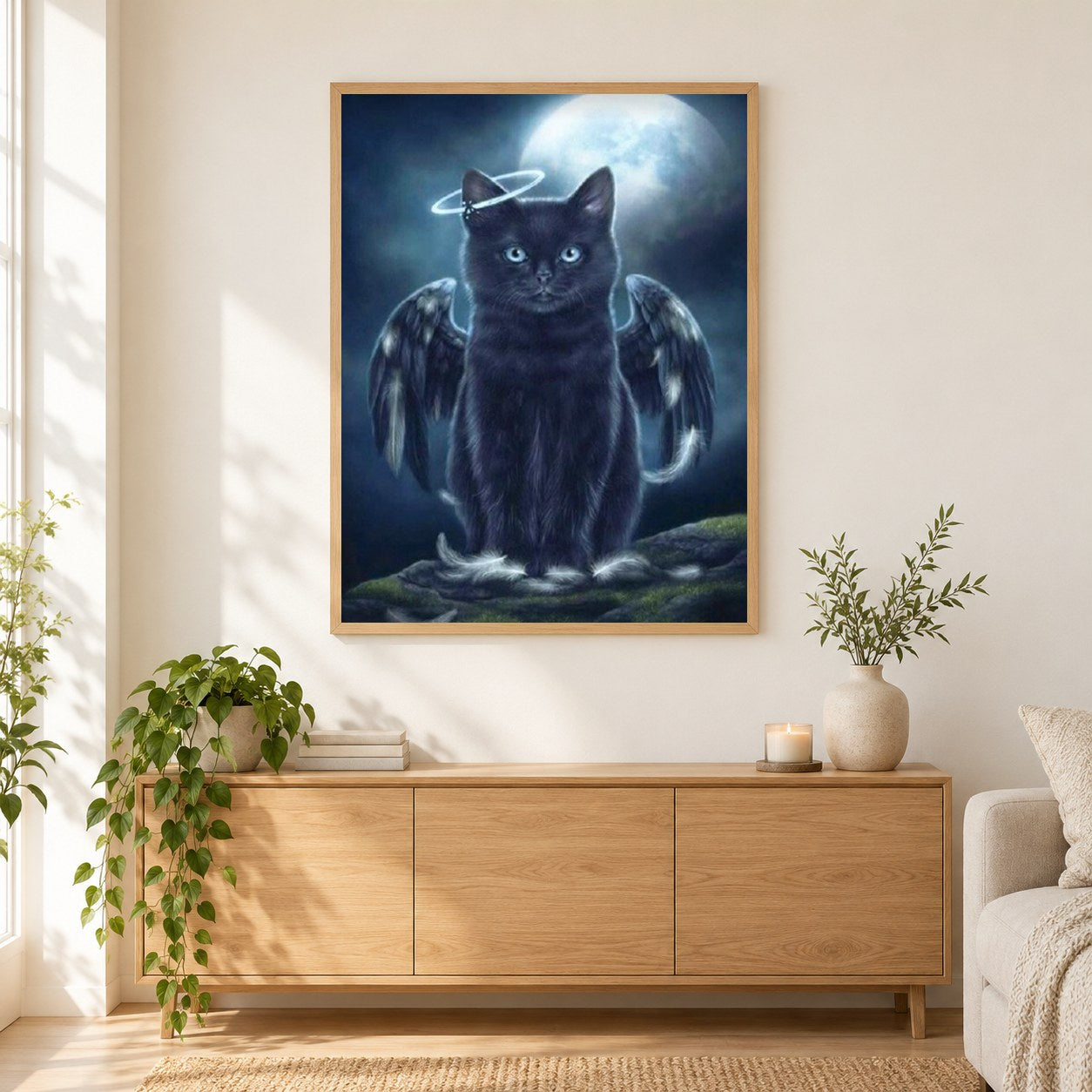 Fantasie schwarze Katze als gerahmtes Diamond Painting im Wohnzimmer