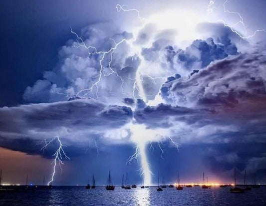 Catatumbo Blitz- Diamond Painting Kit - Diamond Painting